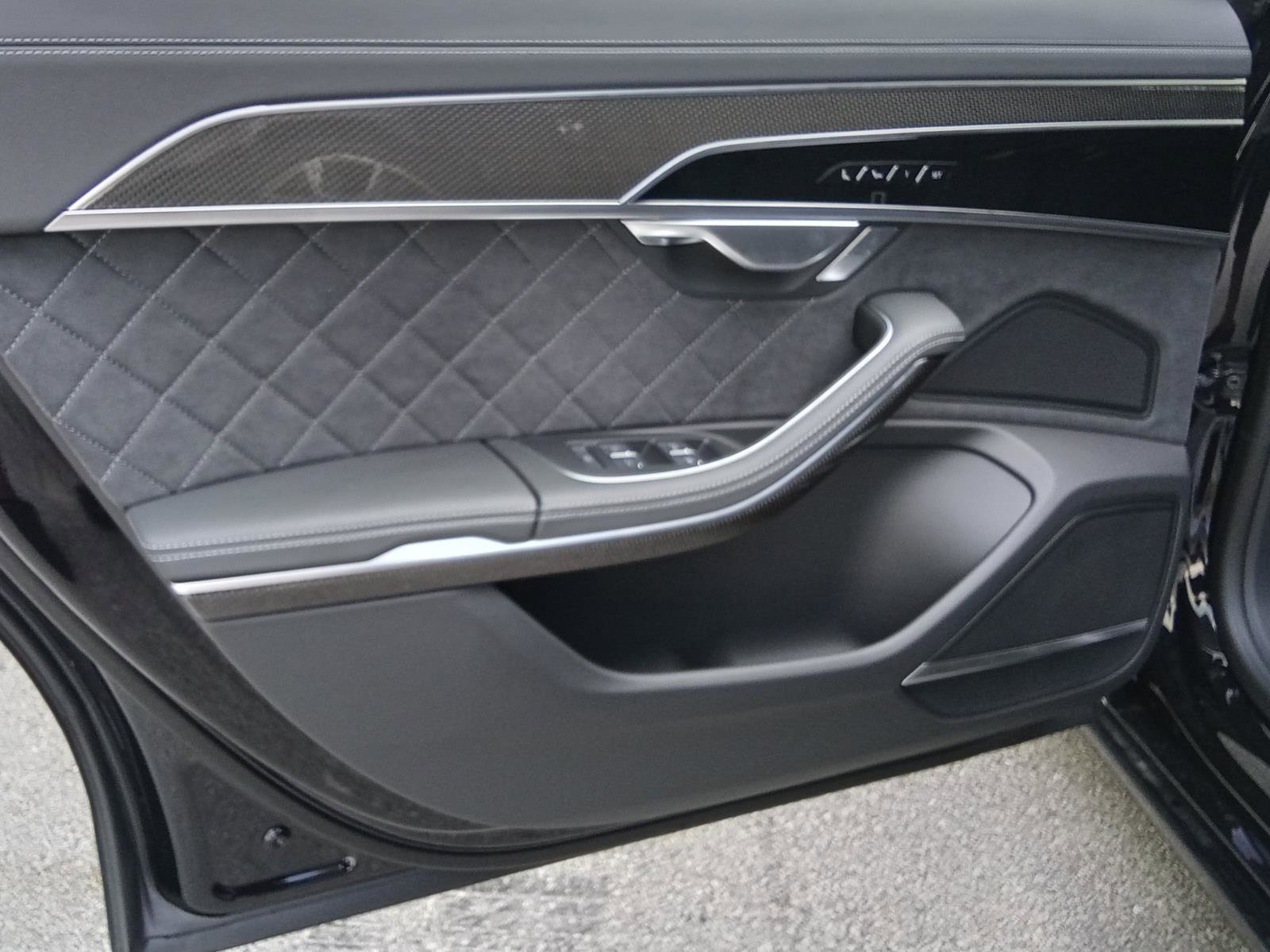 New 2025 Audi S8 image 15