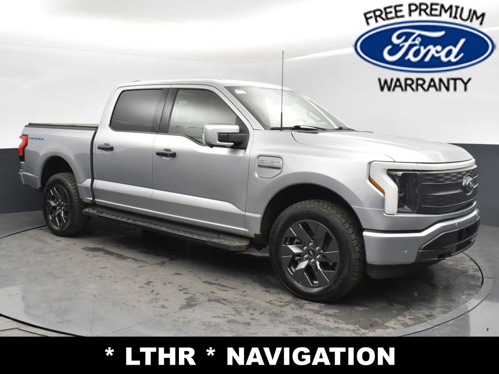 Used 2023 Ford F150 Lightning Lariat w/ Tow Technology Package image 4