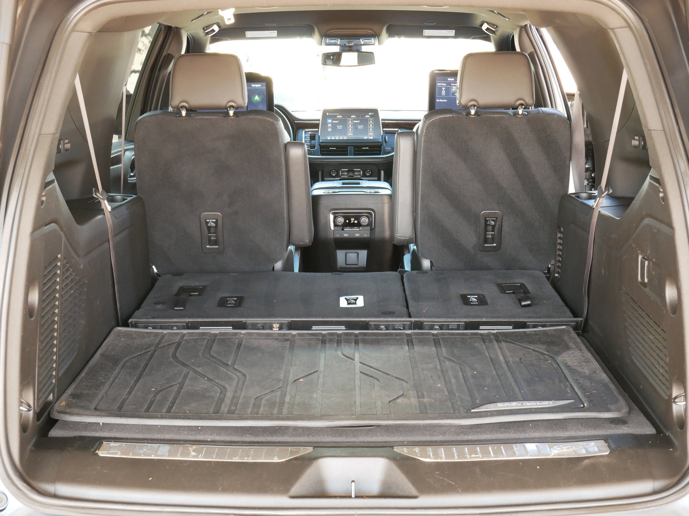 Used 2021 Chevrolet Suburban Z71 w/ Rear Media and Nav Package image 31