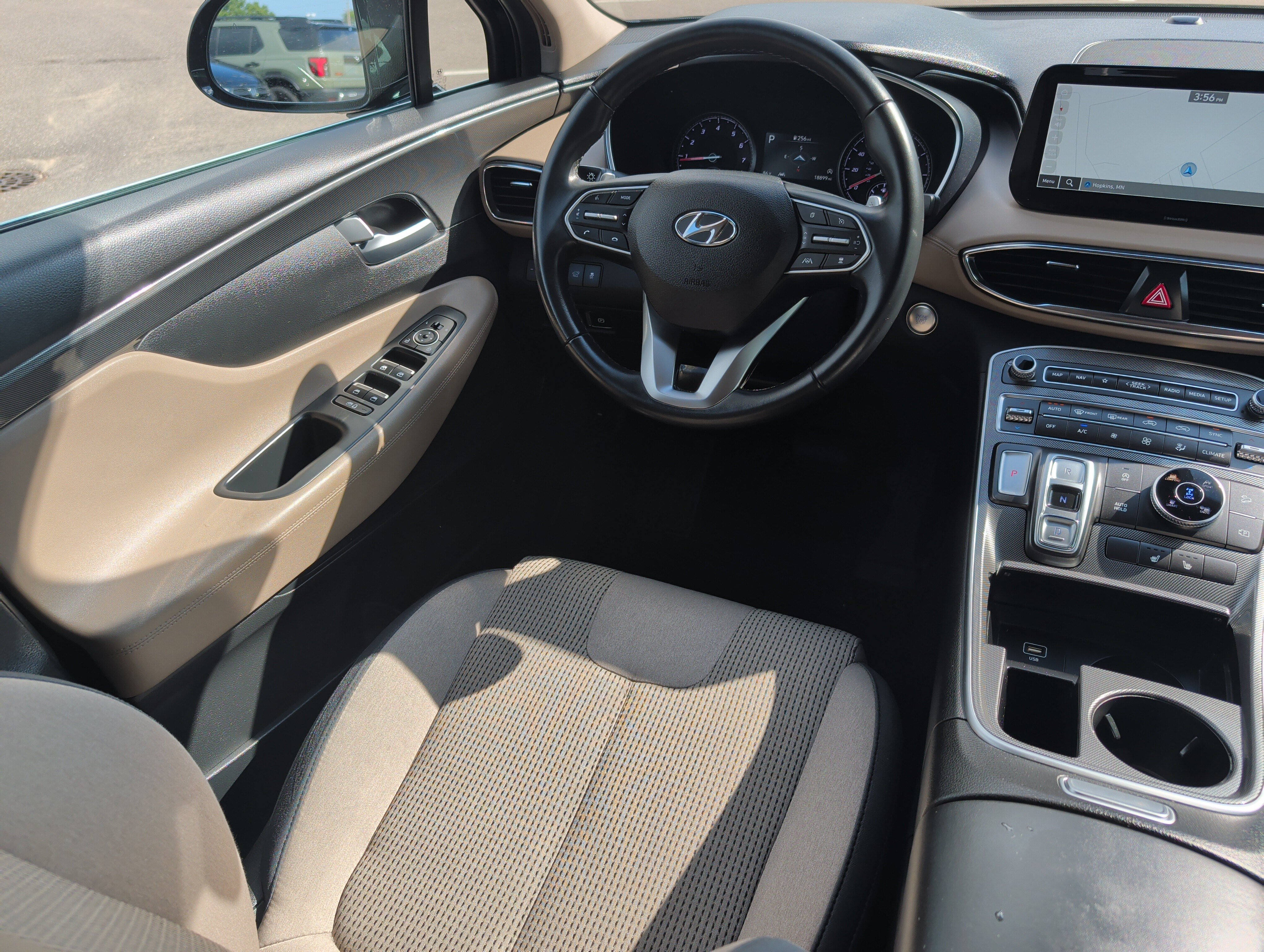 Used 2023 Hyundai Santa Fe SEL AWD/4WD image 10