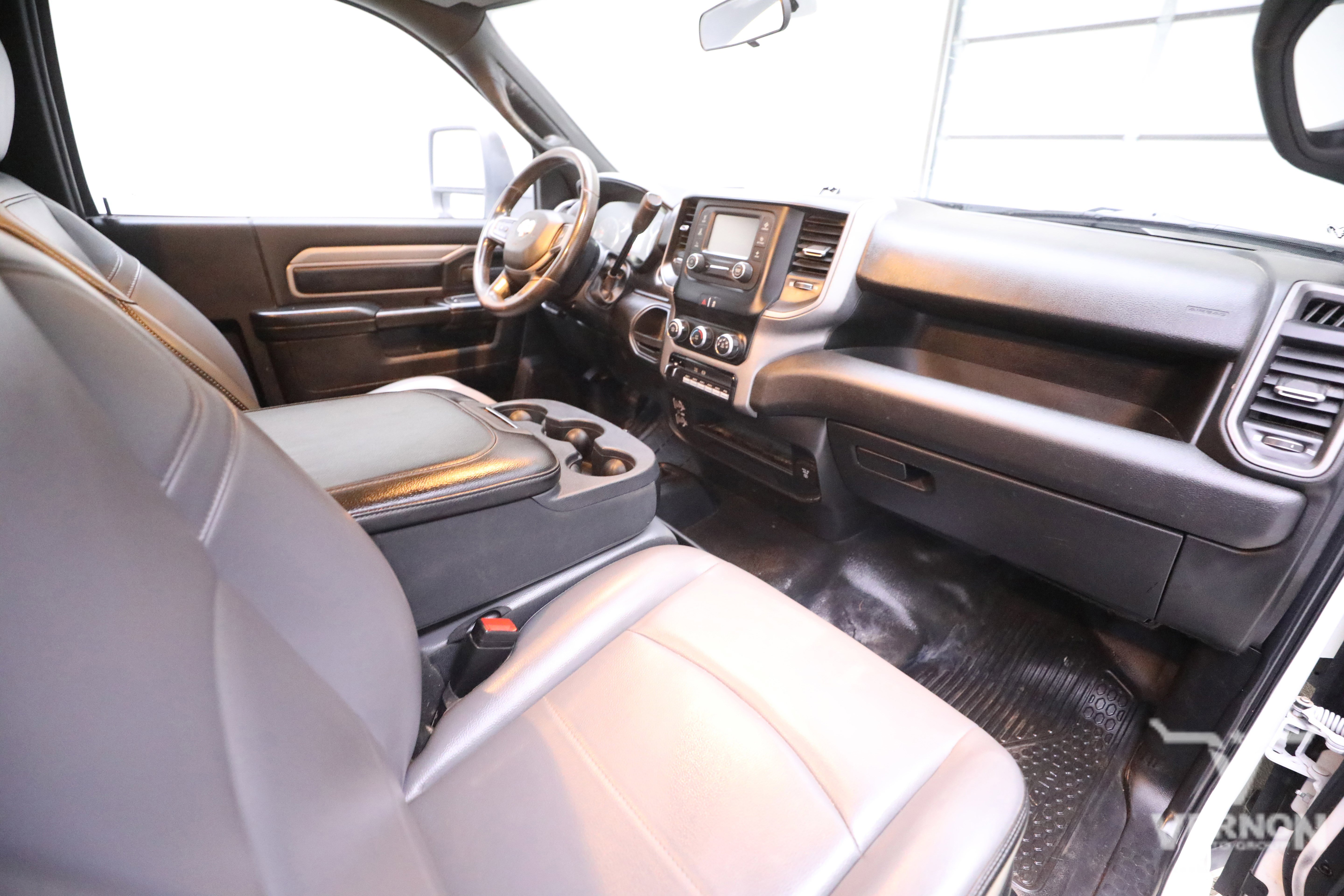 Used 2024 RAM 3500 Tradesman image 12