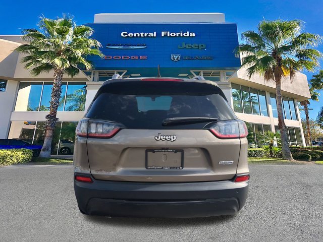 Used 2020 Jeep Cherokee Latitude FWD image 6