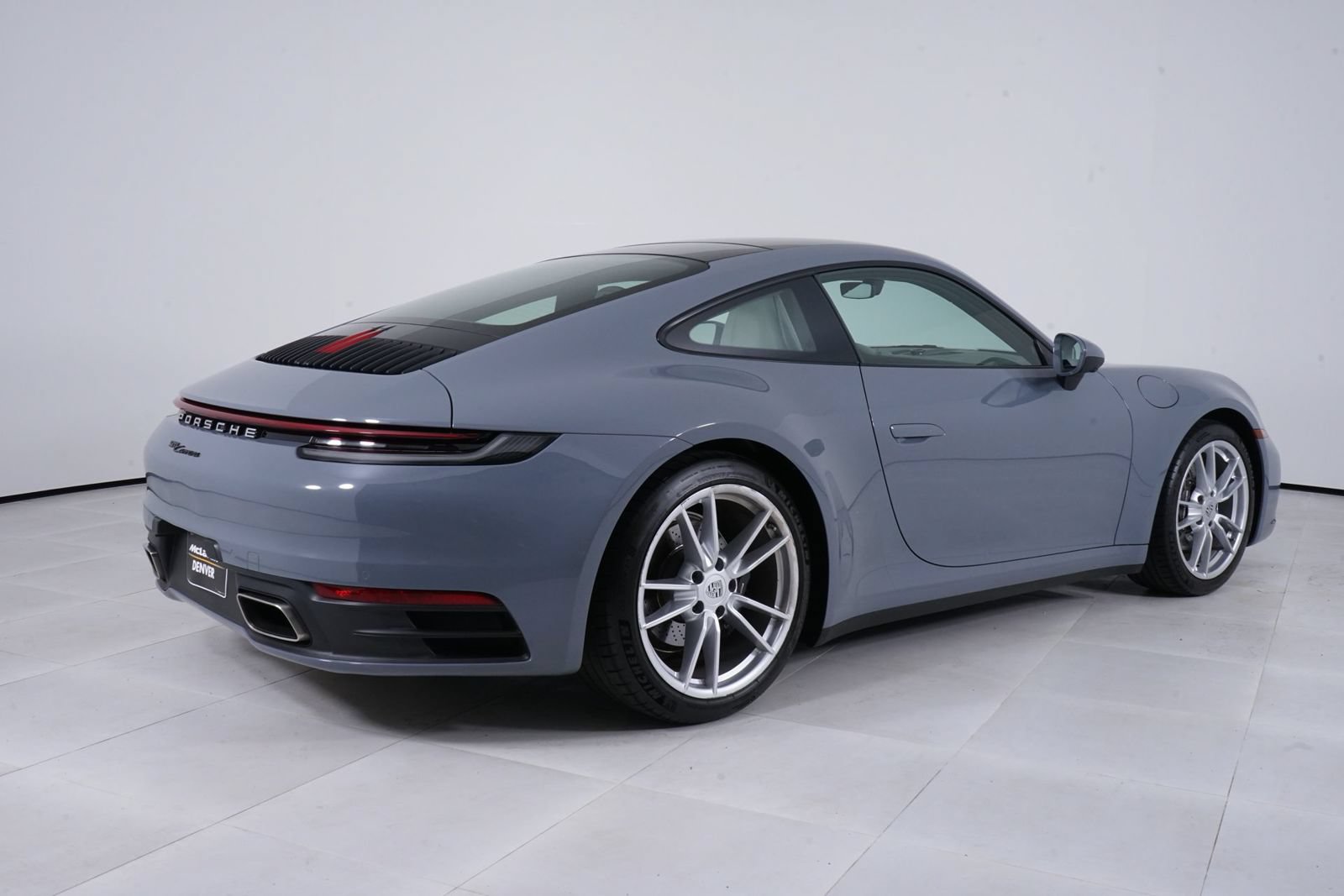 Used 2024 Porsche 911 Carrera RWD image 7