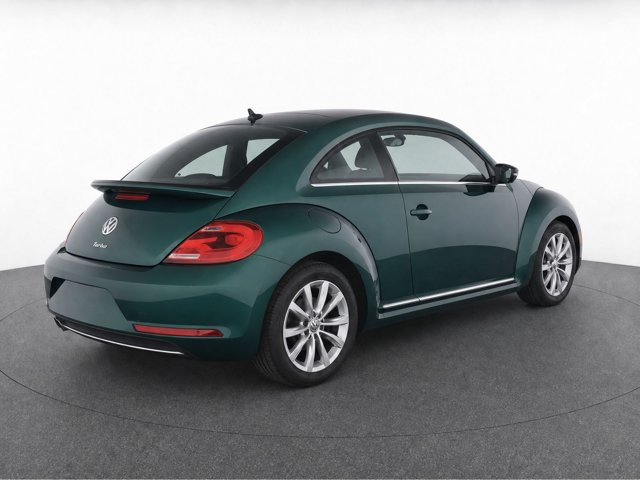 Used 2018 Volkswagen Beetle 2.0T SE FWD image 7