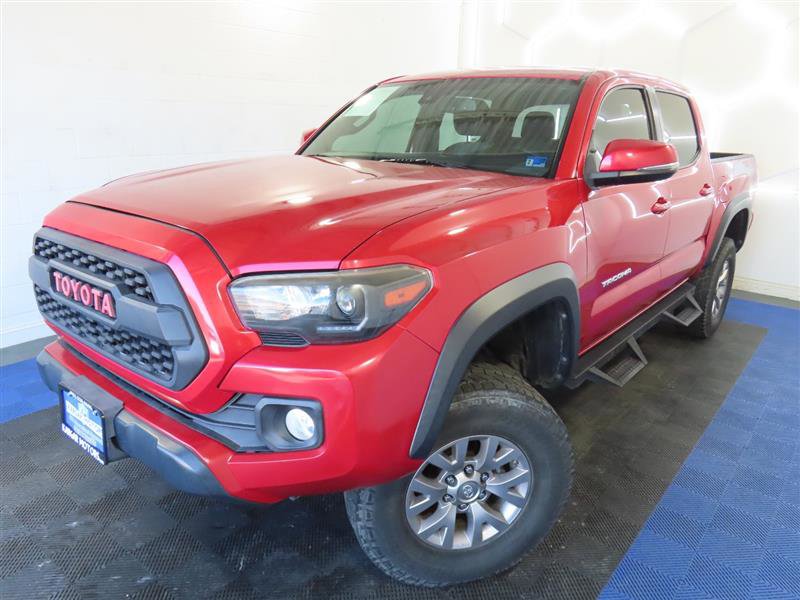 Used 2021 Toyota Tacoma TRD Off-Road w/ Technology Package image 4