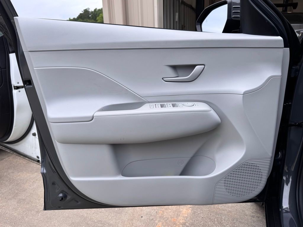 New 2026 Hyundai Kona SE FWD image 19