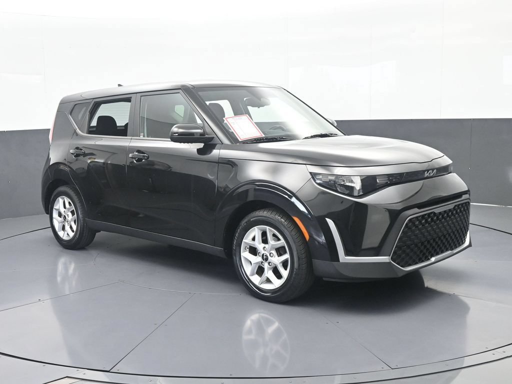 Used 2023 Kia Soul S FWD image 8