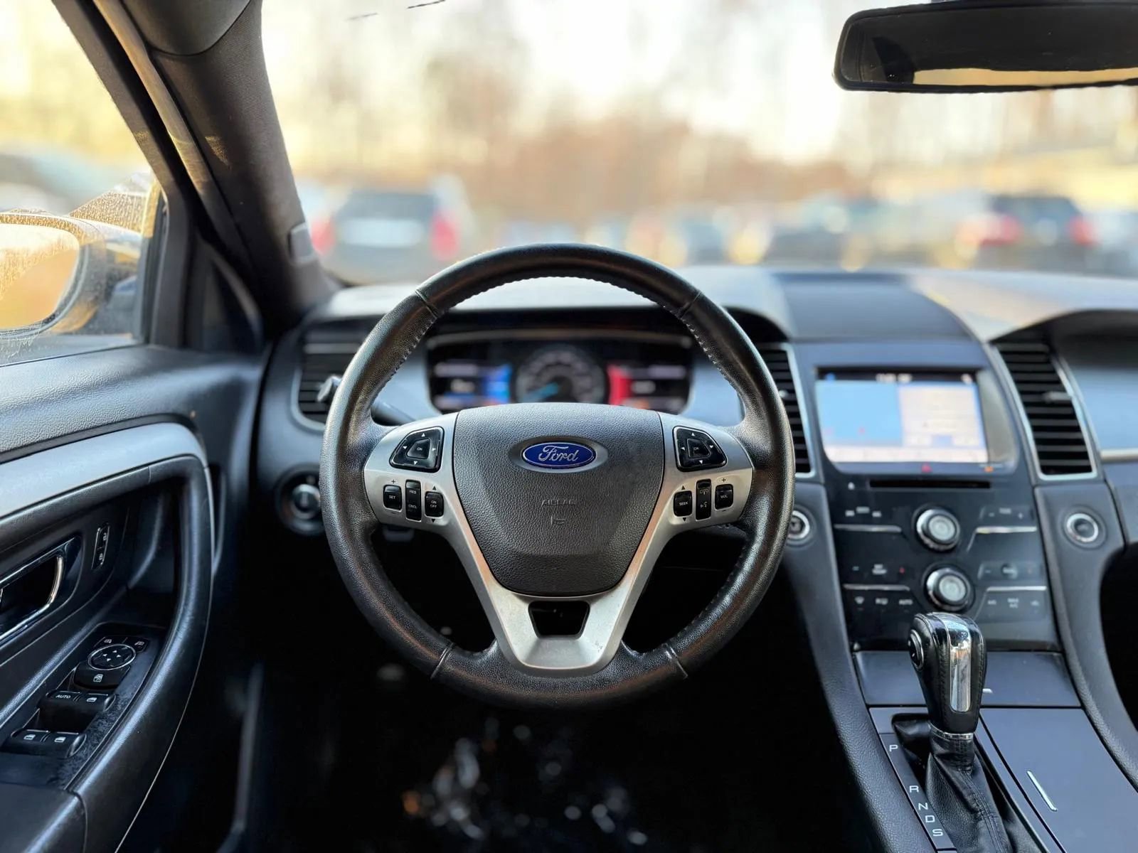 Used 2016 Ford Taurus SEL w/ Equipment Group 201A FWD image 11