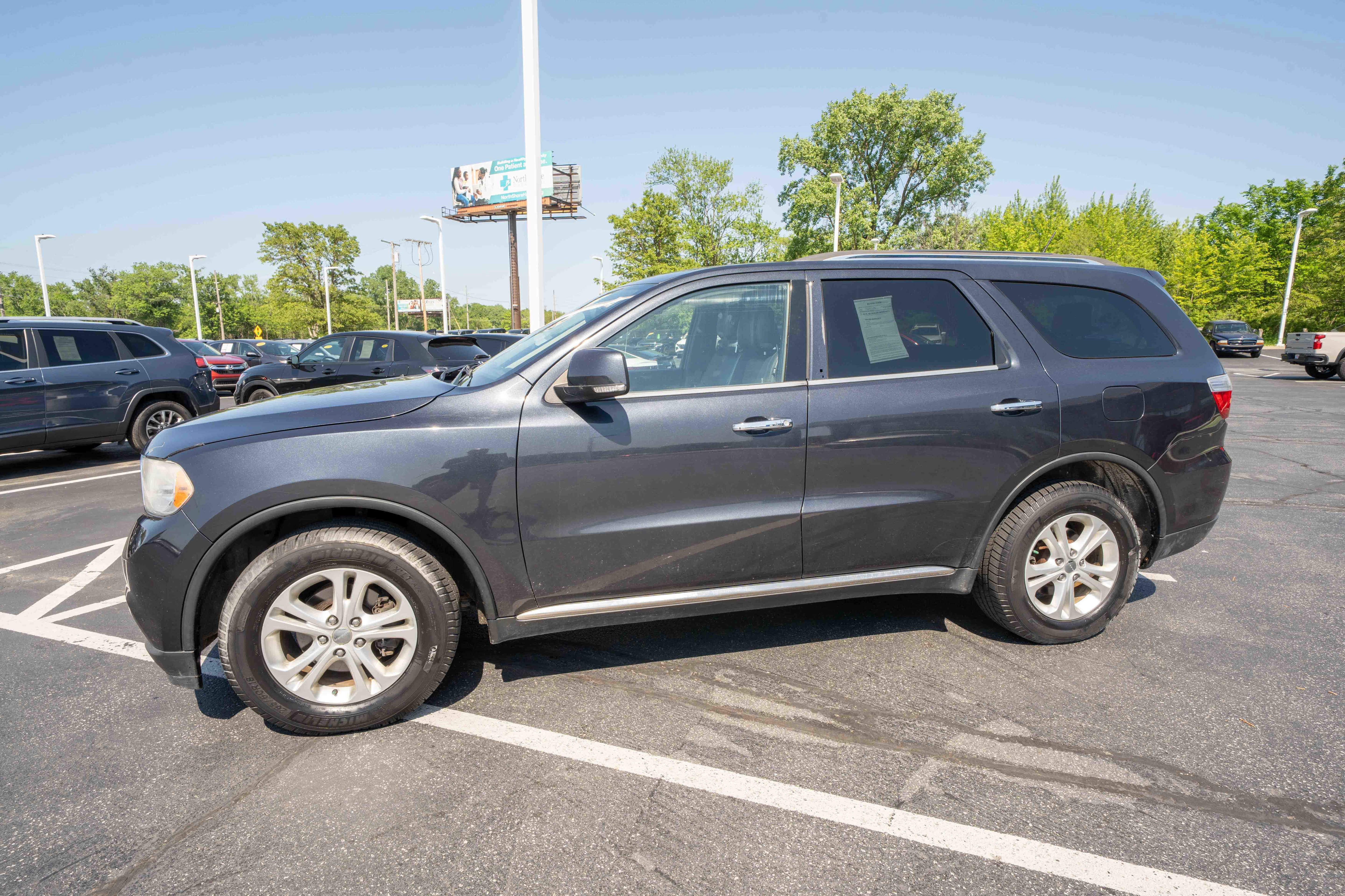 Used 2013 Dodge Durango Crew AWD/4WD image 3