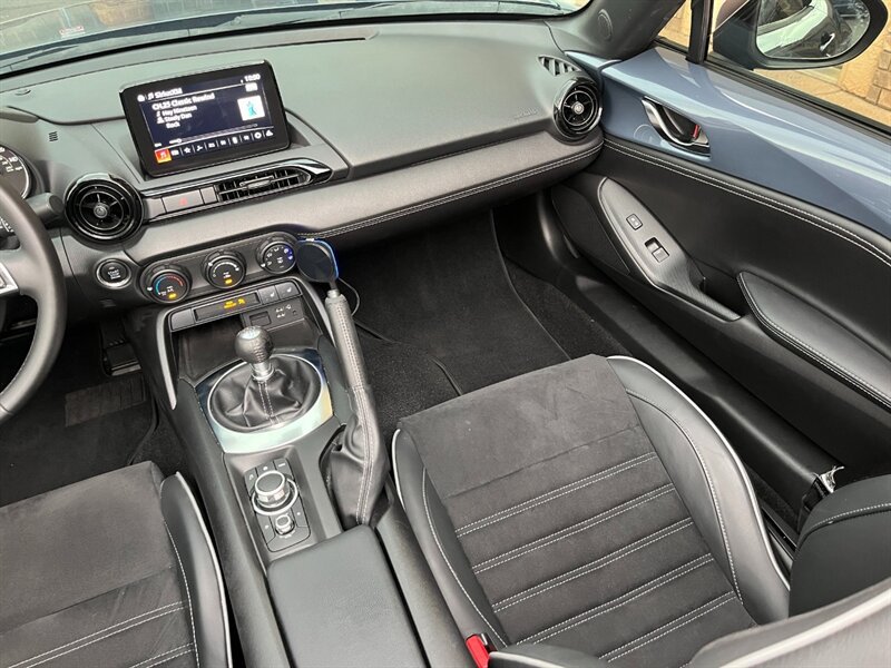 Used 2021 MAZDA MX-5 Miata Club w/ Brembo/BBS Recaro Package RWD image 16