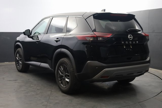 Used 2023 Nissan Rogue S image 6