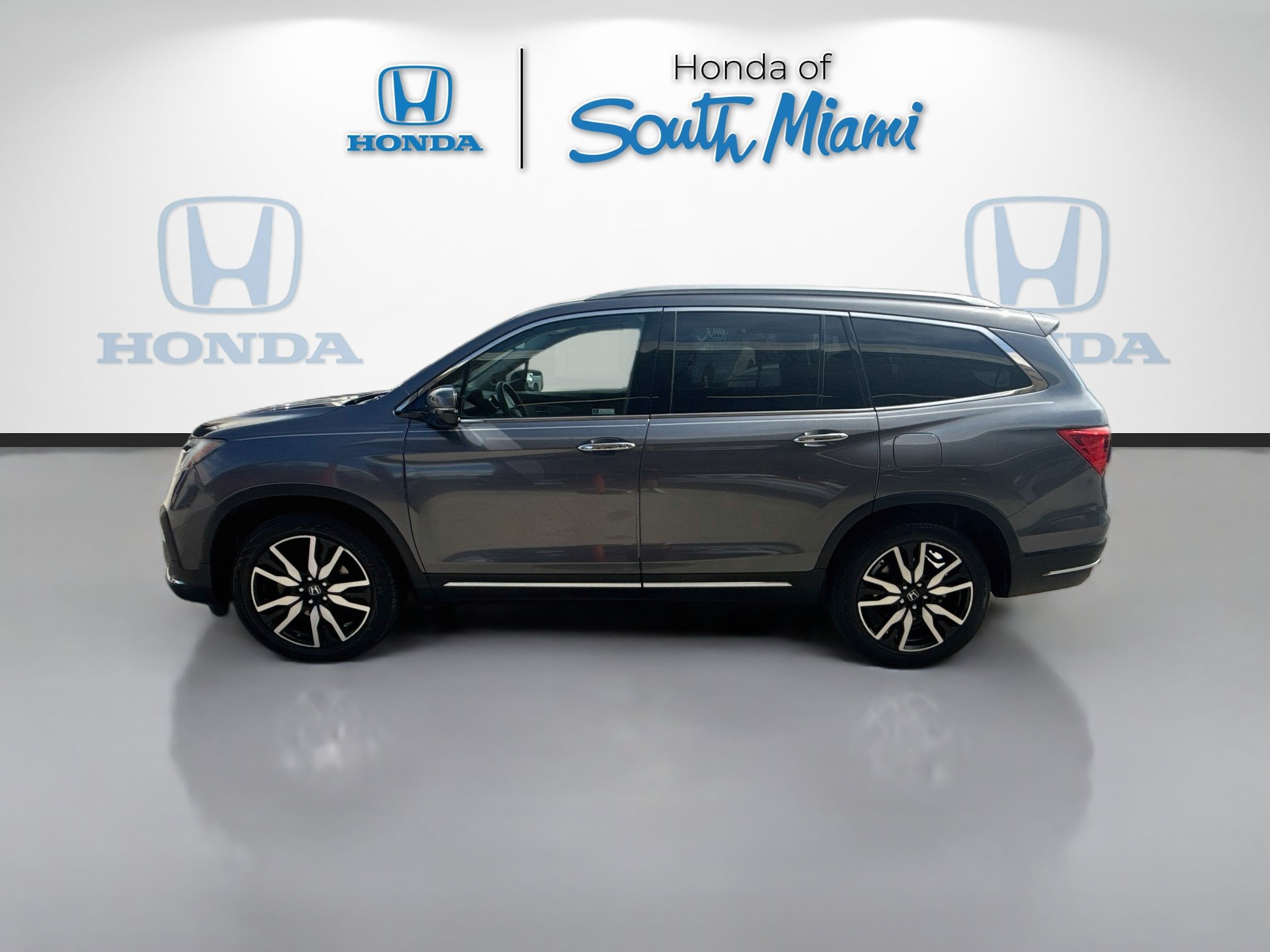 Used 2019 Honda Pilot Touring image 4