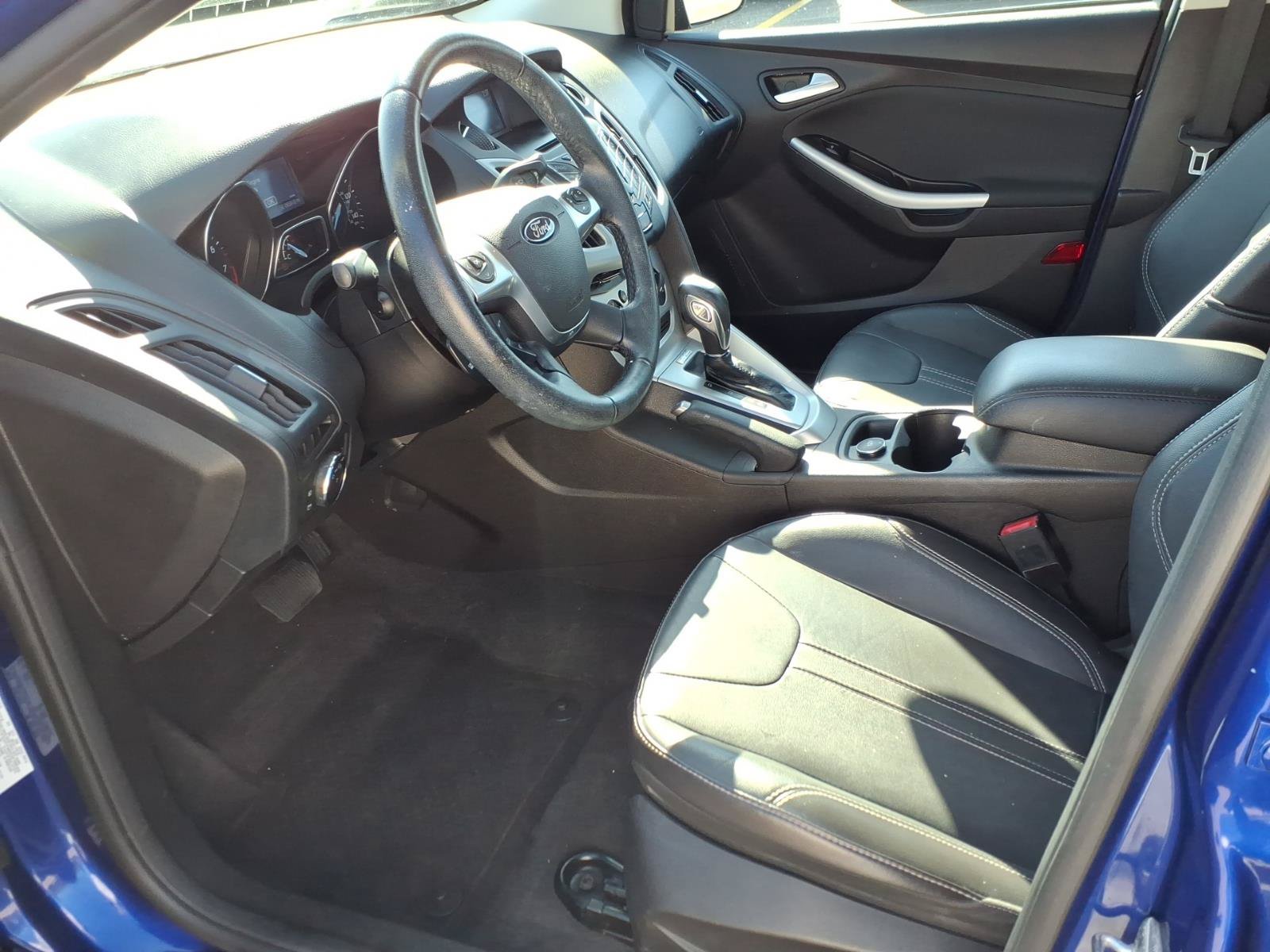 Used 2014 Ford Focus SE w/ Equipment Group 201A FWD image 11
