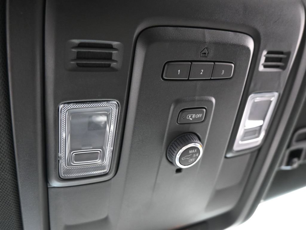 Used 2024 Chevrolet Tahoe LT image 22