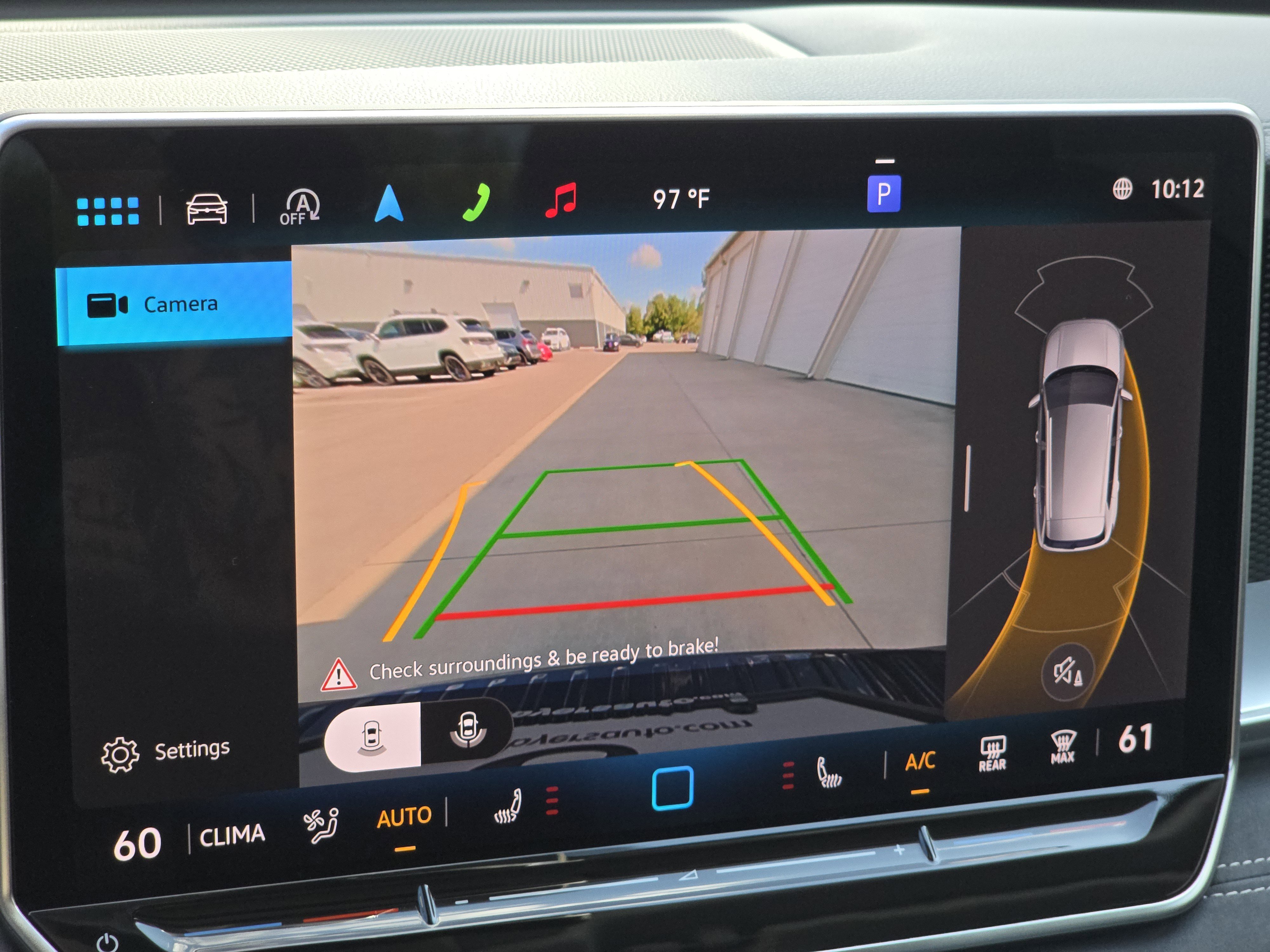 New 2025 Volkswagen Tiguan SE image 23