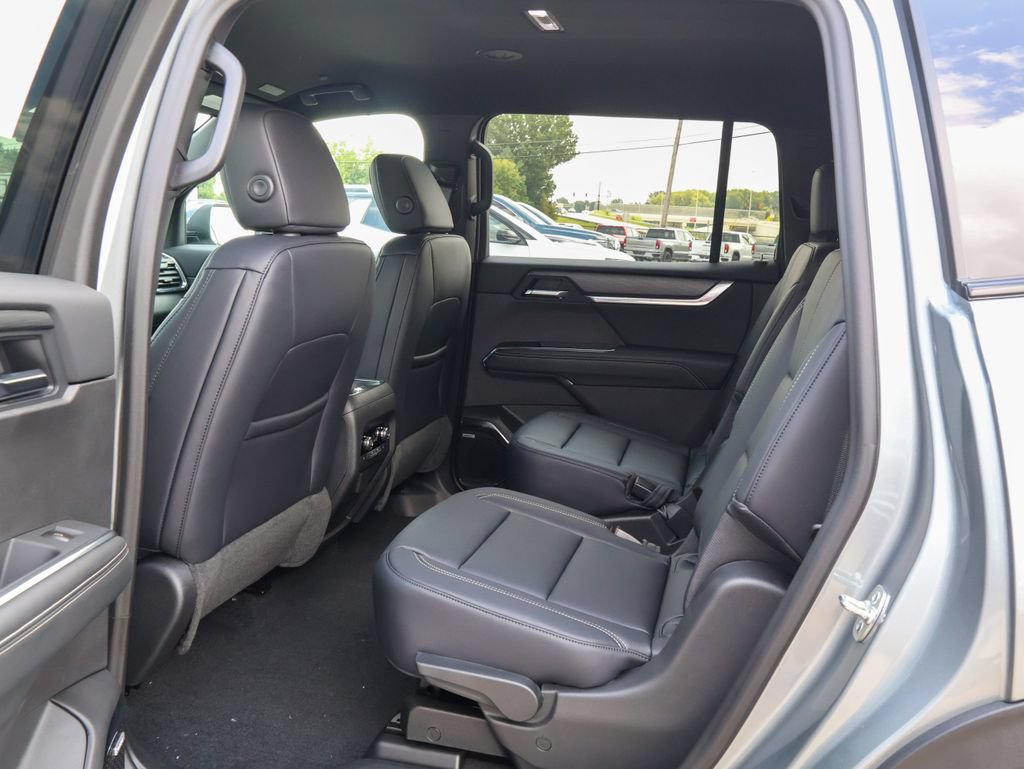 New 2027 GMC Acadia Elevation w/ Black Edition FWD image 10