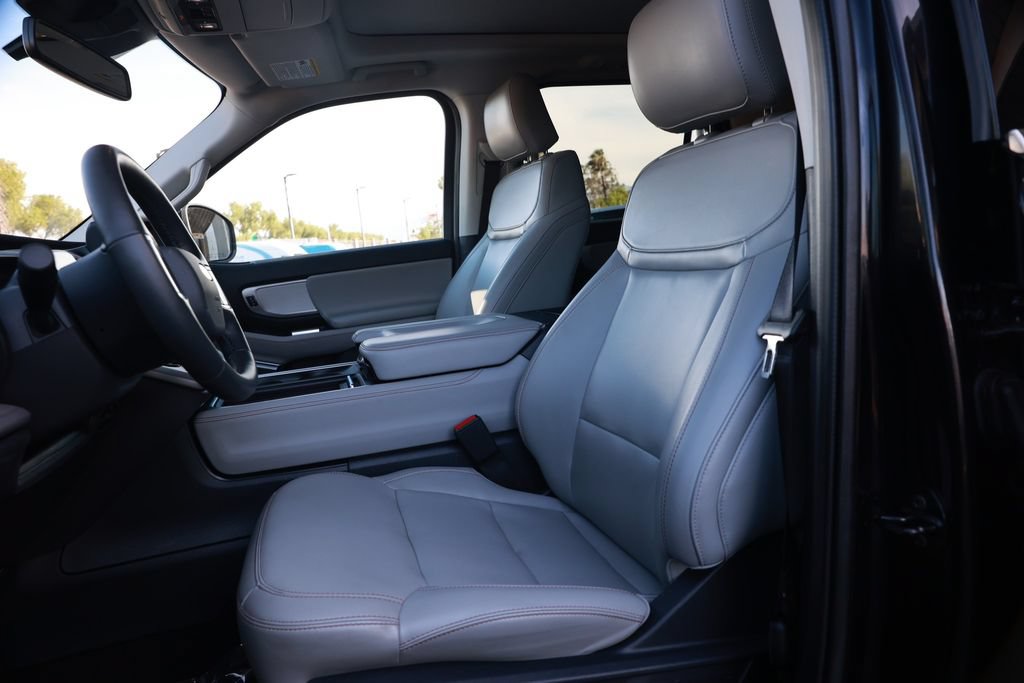 Used 2025 Ford Expedition Max Active AWD/4WD image 19