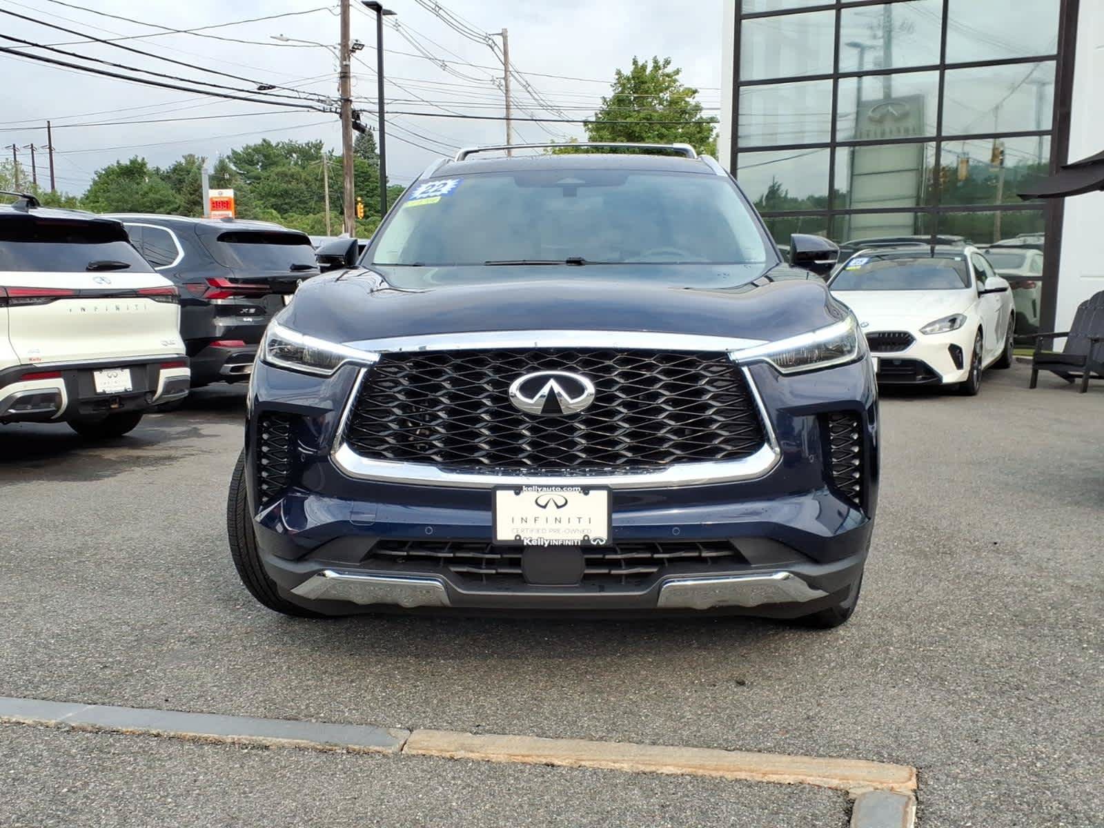 Used 2022 INFINITI QX60 Sensory w/ Vision Package AWD/4WD image 2