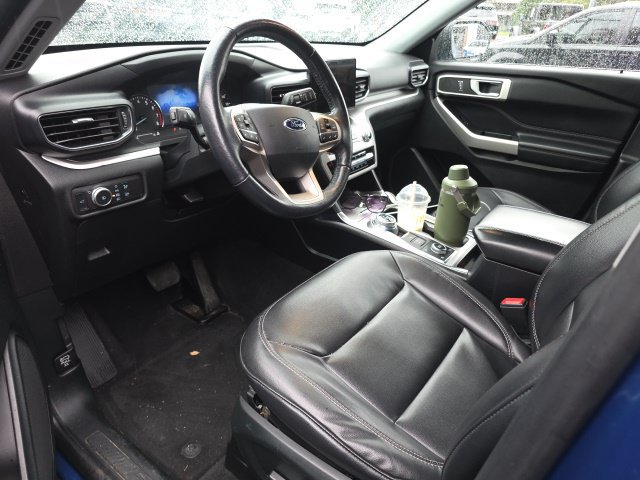 Used 2020 Ford Explorer XLT w/ Equipment Group 202A AWD/4WD image 11