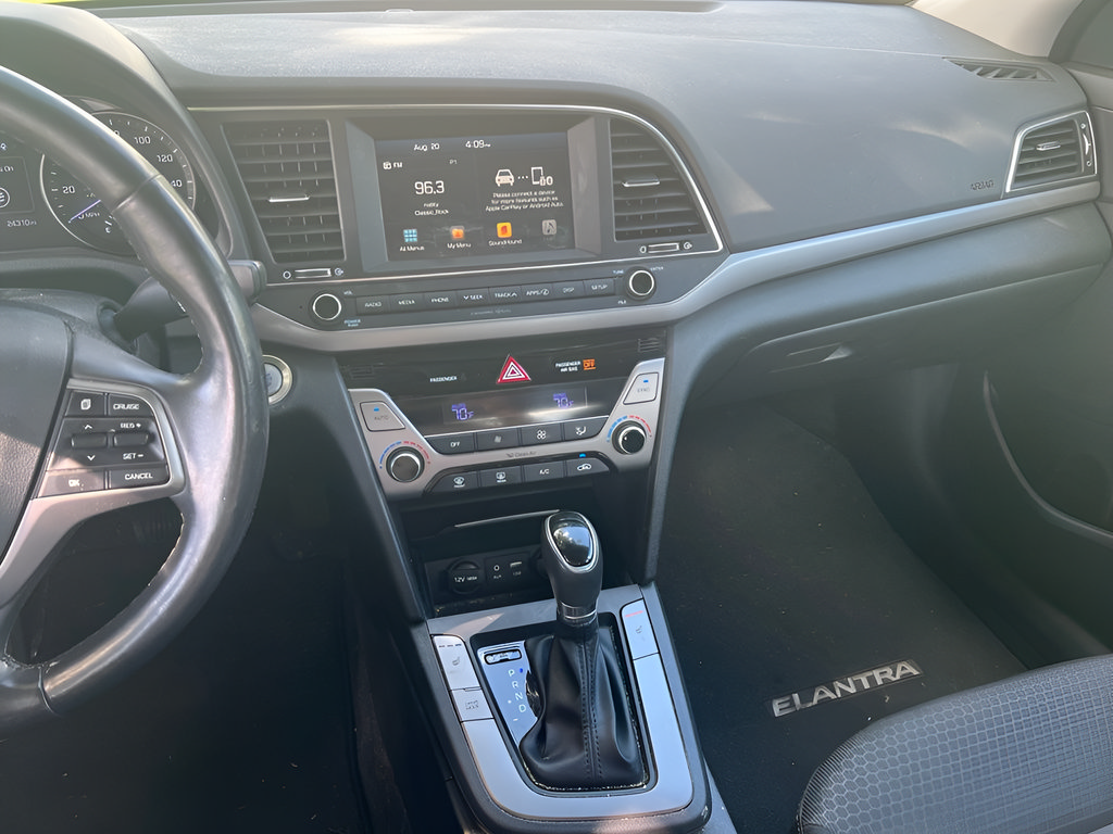 Used 2017 Hyundai Elantra Value Edition FWD image 28