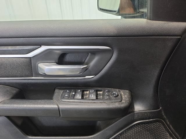 Used 2019 RAM 1500 Big Horn AWD/4WD image 14