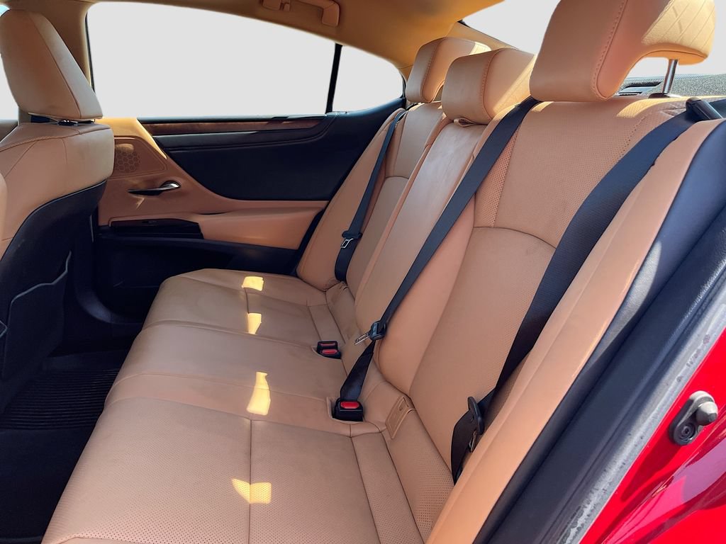 Used 2025 Lexus ES 300h w/ Premium Package FWD image 24
