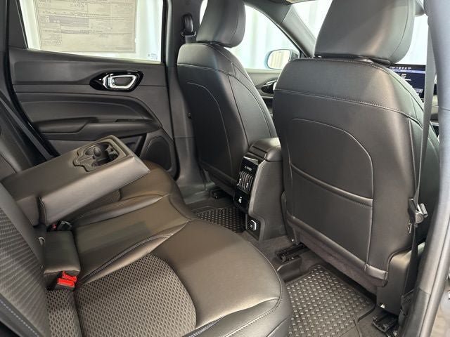 New 2026 Jeep Compass Latitude w/ Quick Order Package 29K AWD/4WD image 33