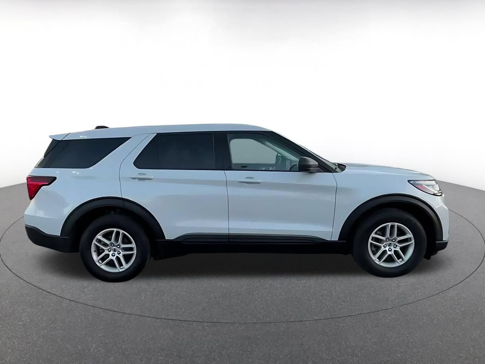 Used 2026 Ford Explorer Active AWD/4WD image 15