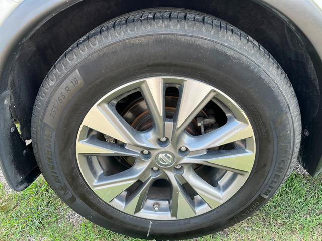 Used 2016 Nissan Murano SV w/ Premium Package FWD image 10
