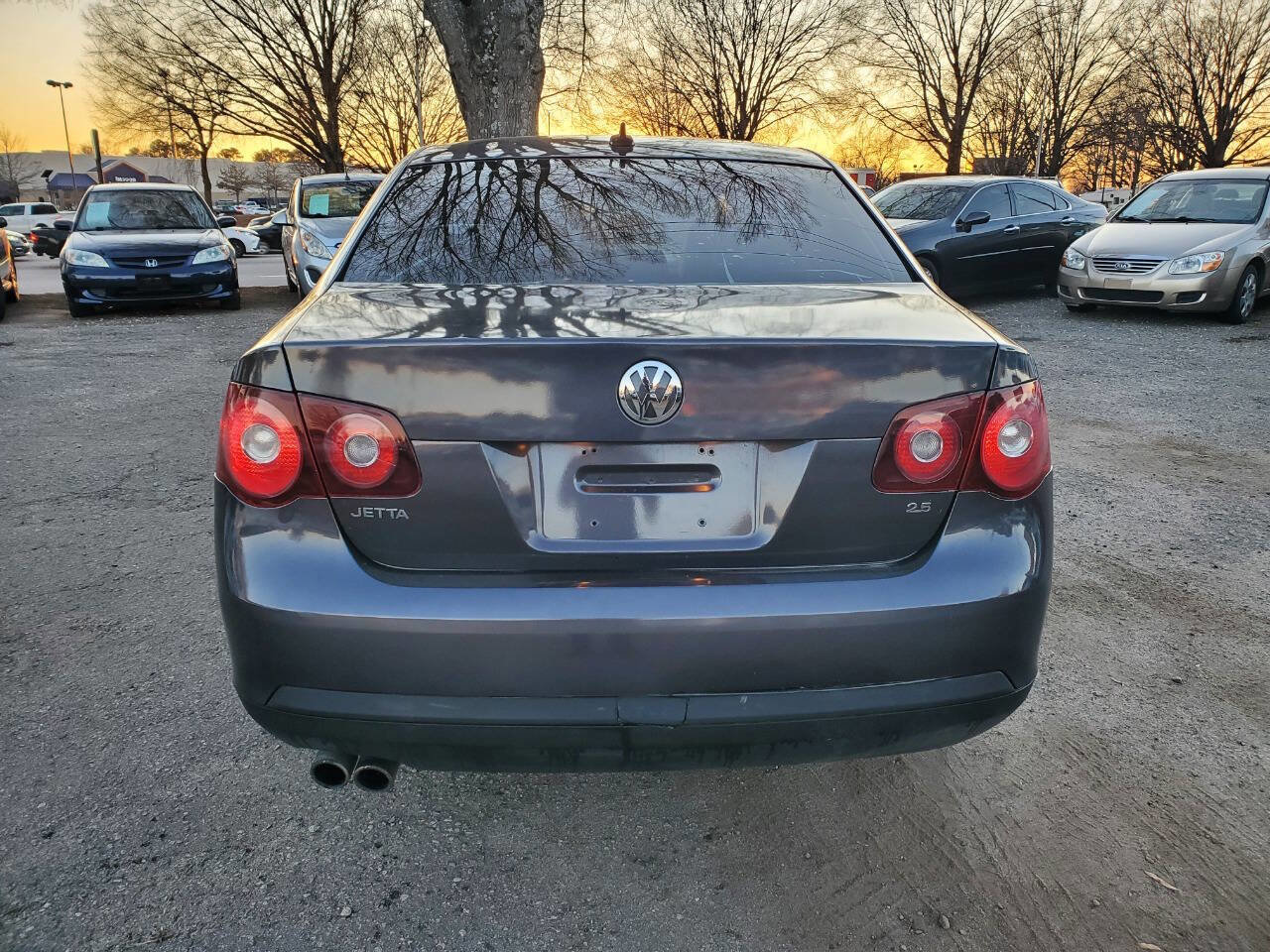 Used 2009 Volkswagen Jetta SE image 6