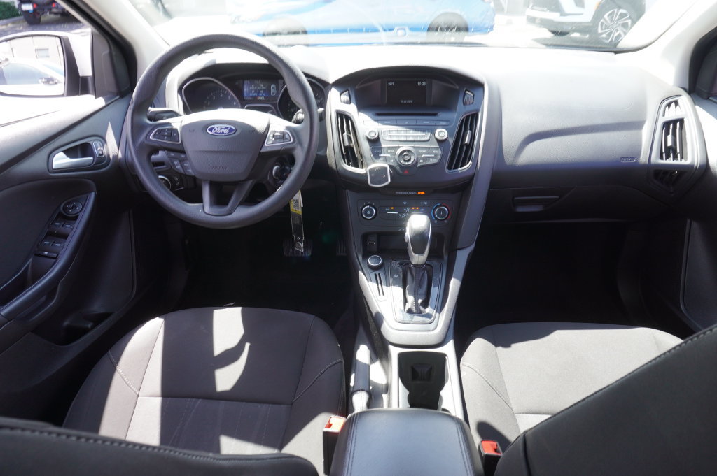 Used 2015 Ford Focus SE w/ Reverse Sensing Package FWD image 14