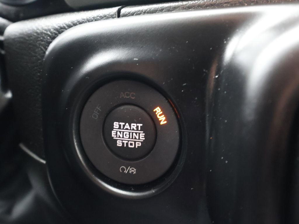 Used 2023 Jeep Wrangler Sport image 19