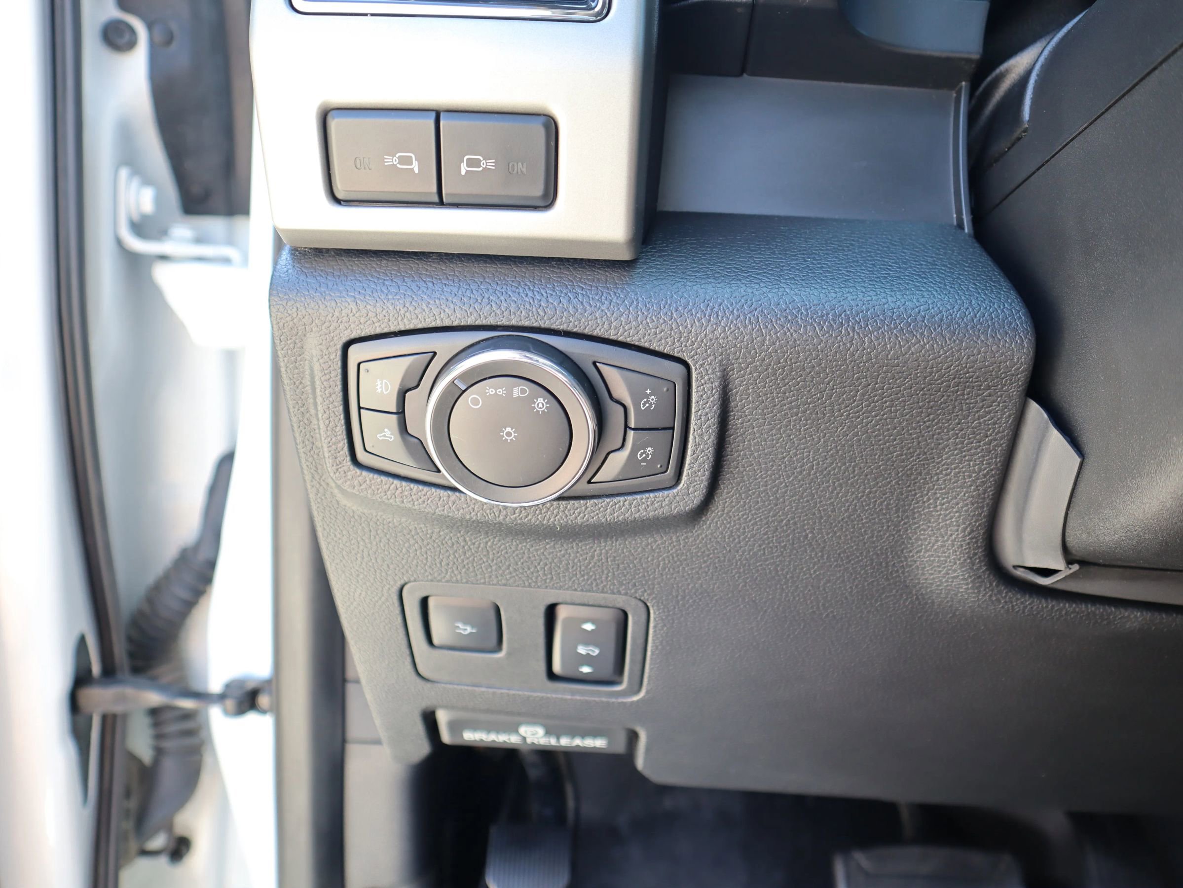 Used 2021 Ford F350 Lariat w/ Lariat Ultimate Package image 23