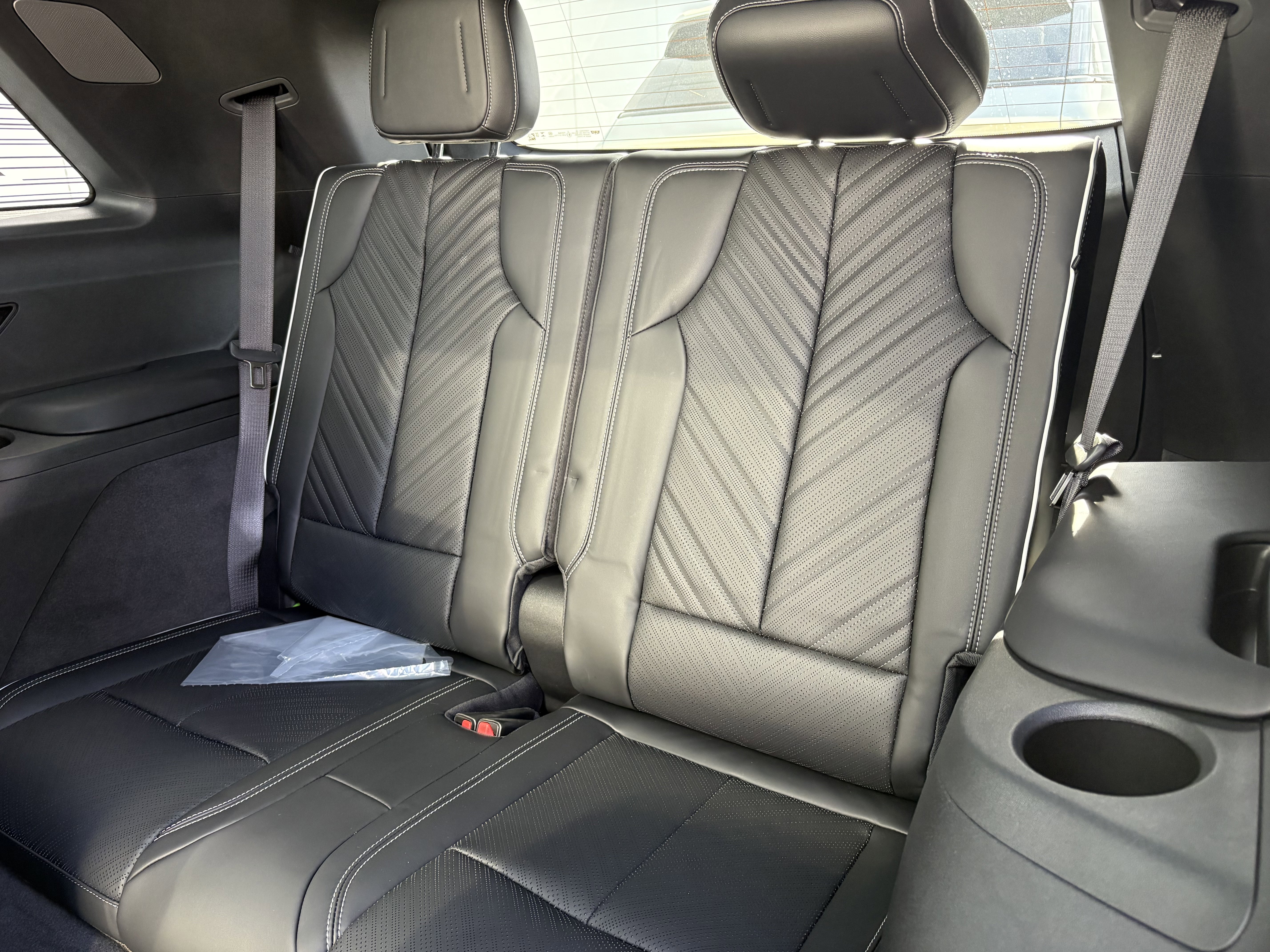 New 2026 Cadillac Vistiq Platinum image 14