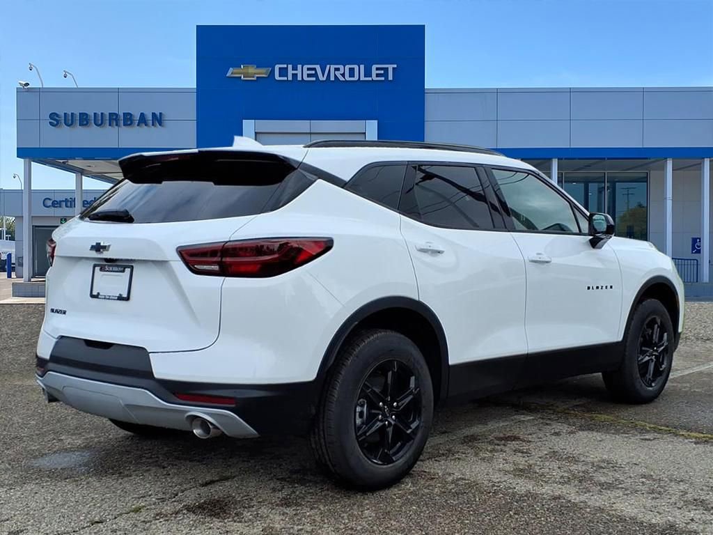 New 2025 Chevrolet Blazer LT w/ Convenience Package image 4