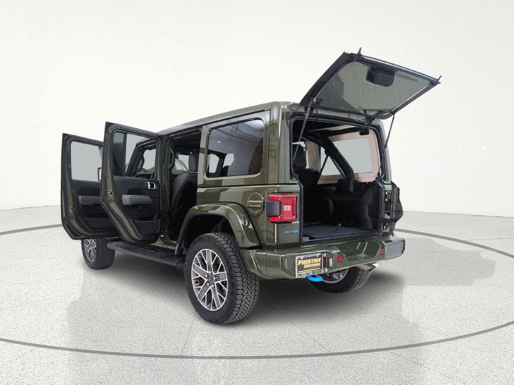 Used 2024 Jeep Wrangler High Altitude AWD/4WD image 16