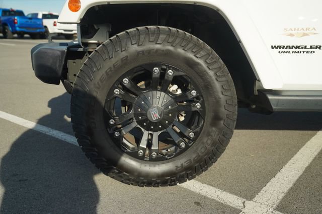 Used 2015 Jeep Wrangler Unlimited Sahara w/ Dual Top Group image 10