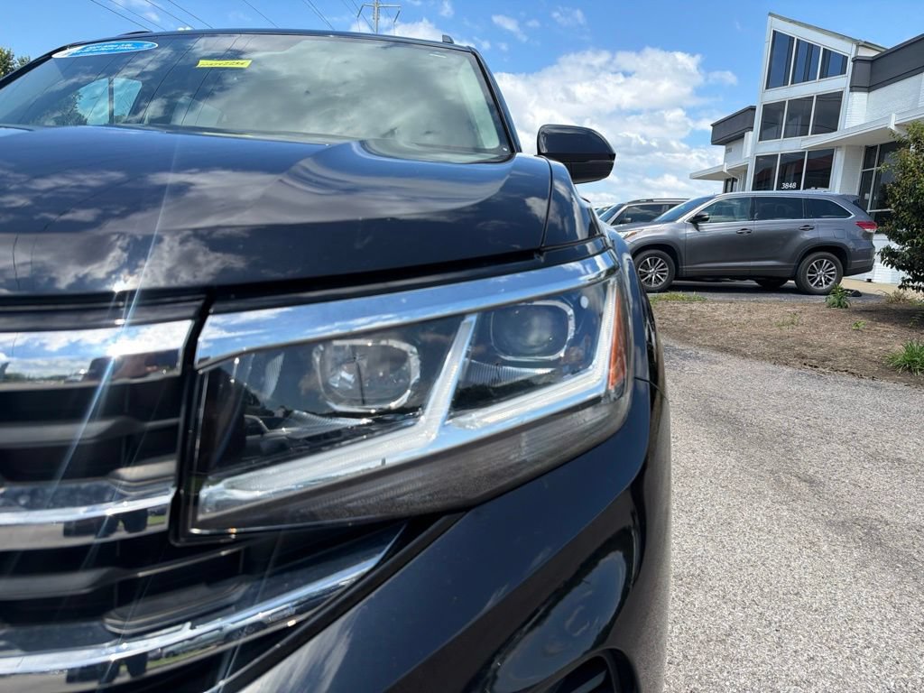 Used 2021 Volkswagen Atlas SE w/ Panoramic Sunroof Package FWD image 9