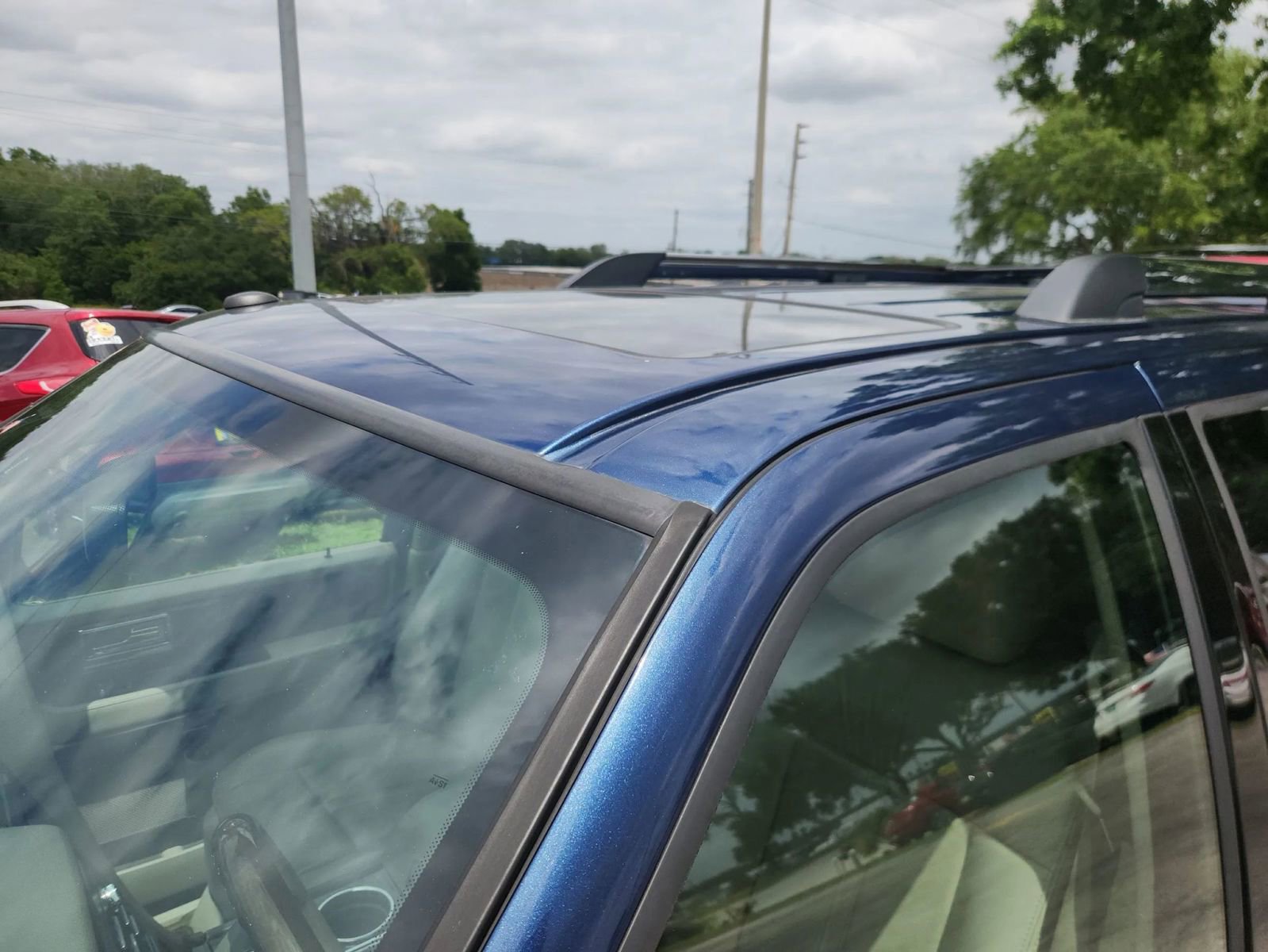 Used 2017 Lincoln Navigator L Select RWD image 12