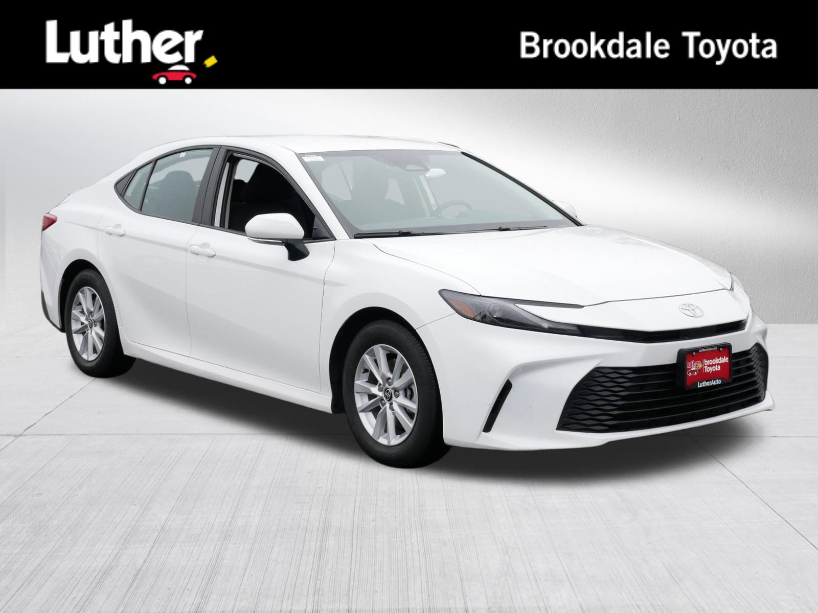 Used 2025 Toyota Camry LE FWD image 1