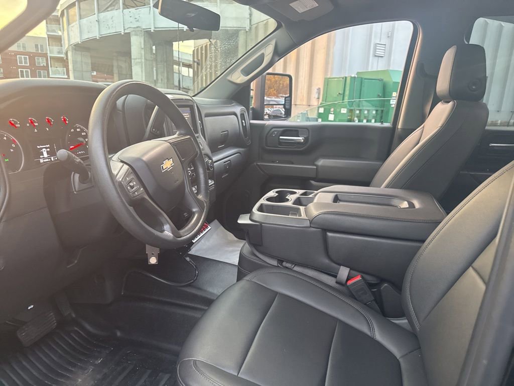 Used 2020 Chevrolet Silverado 3500 W/T w/ WT Convenience Package image 9