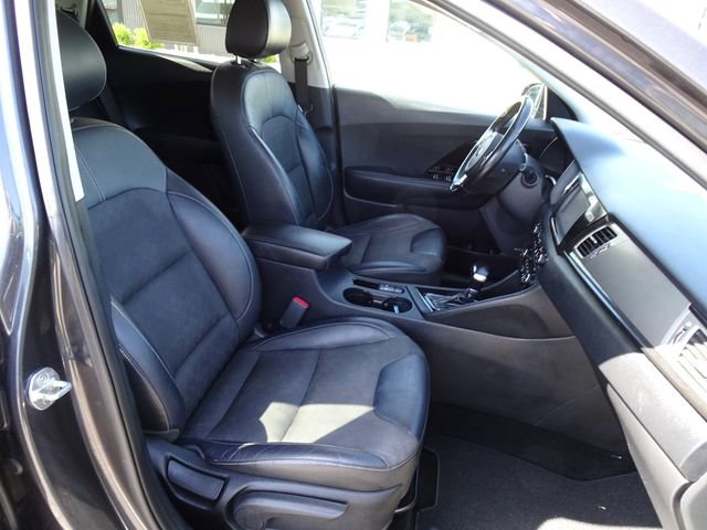 Used 2019 Kia Niro S Touring image 17