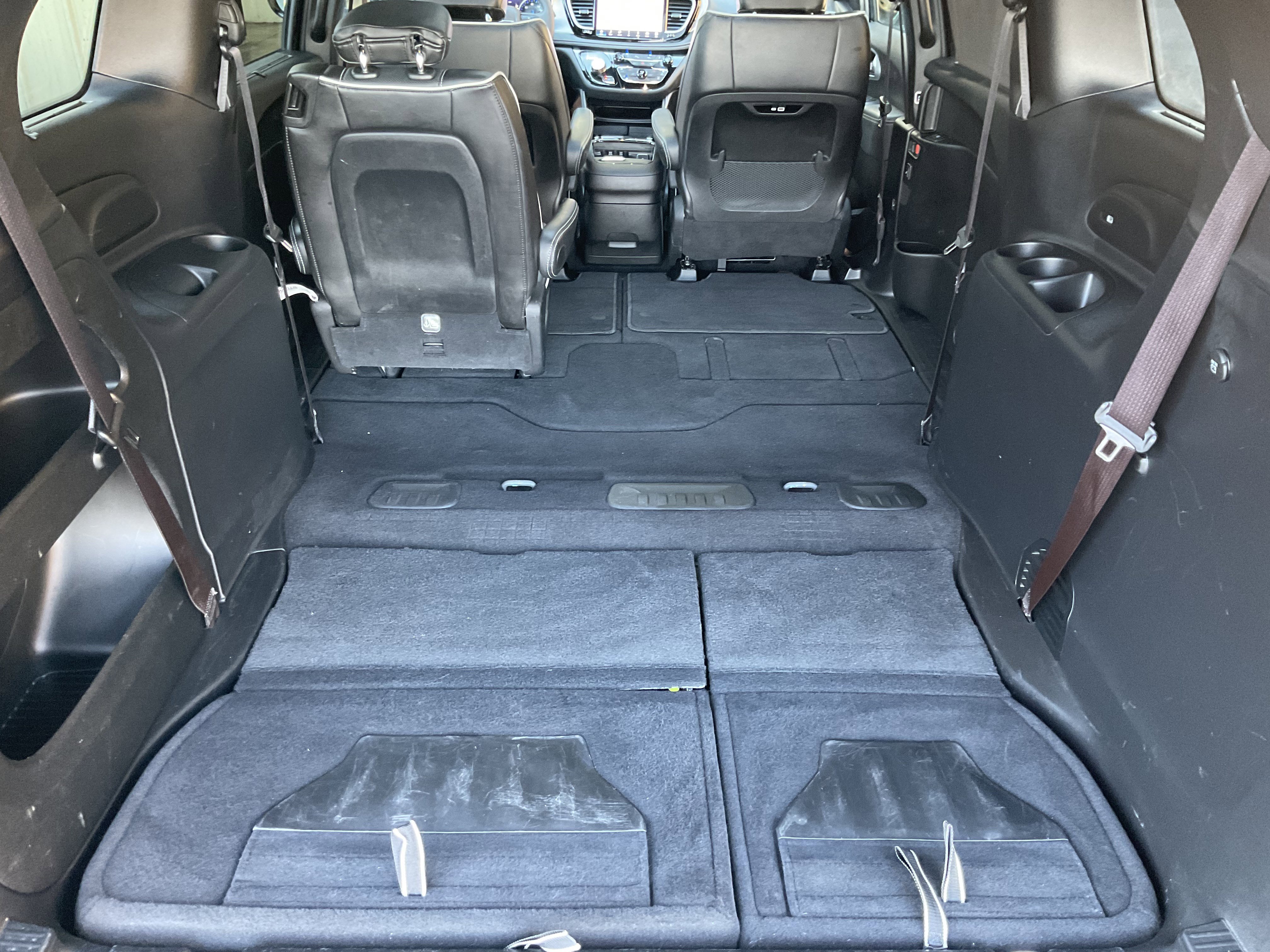 Used 2025 Chrysler Pacifica Limited FWD image 48