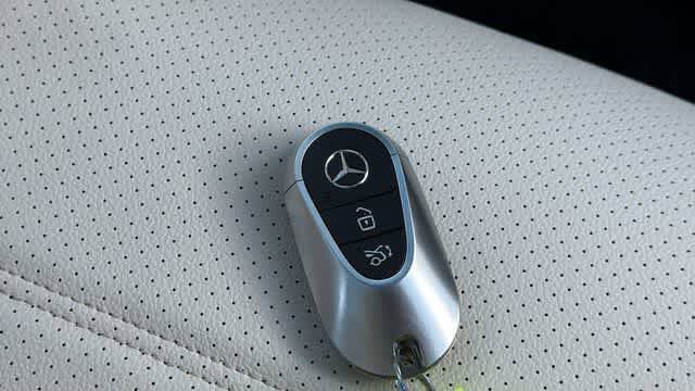 Certified 2026 Mercedes-Benz GLC 300 4MATIC image 36