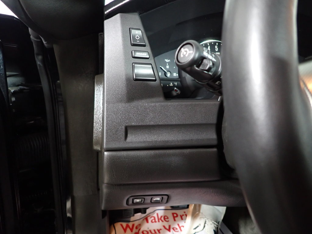 Used 2005 Cadillac XLR RWD image 21