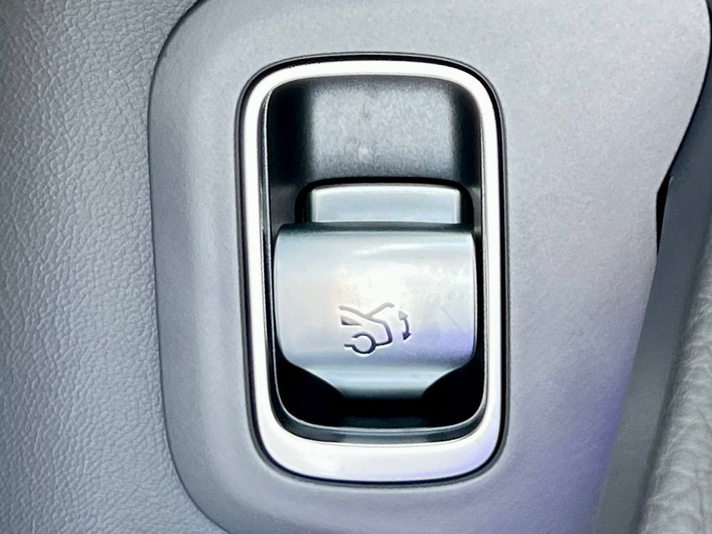 Certified 2026 Mercedes-Benz S 580 4MATIC Sedan image 46