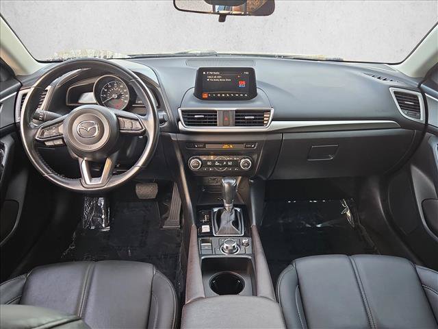 Used 2018 MAZDA MAZDA3 Touring FWD image 16