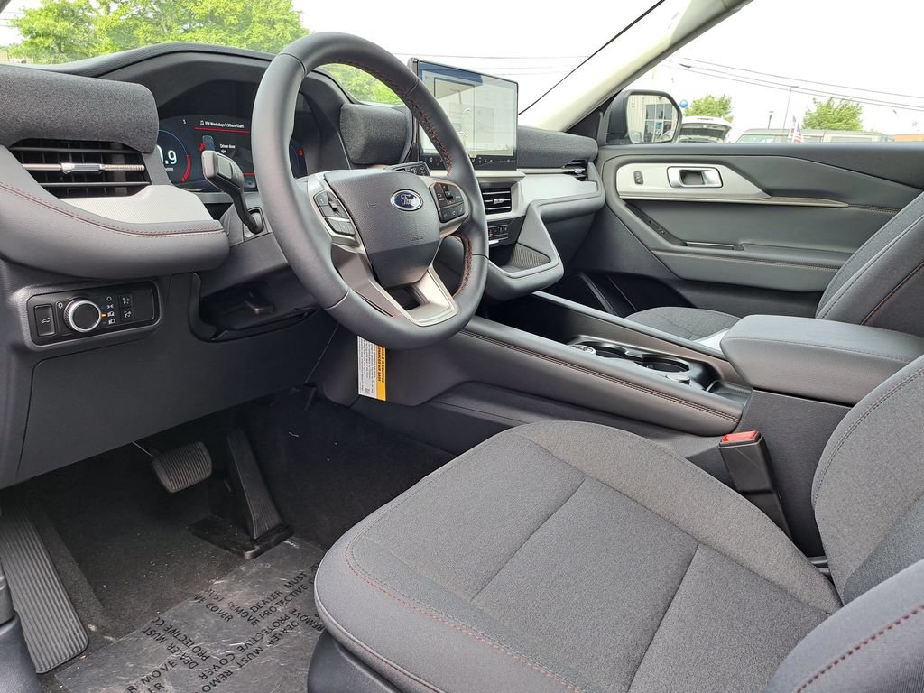 New 2026 Ford Explorer Active AWD/4WD image 8