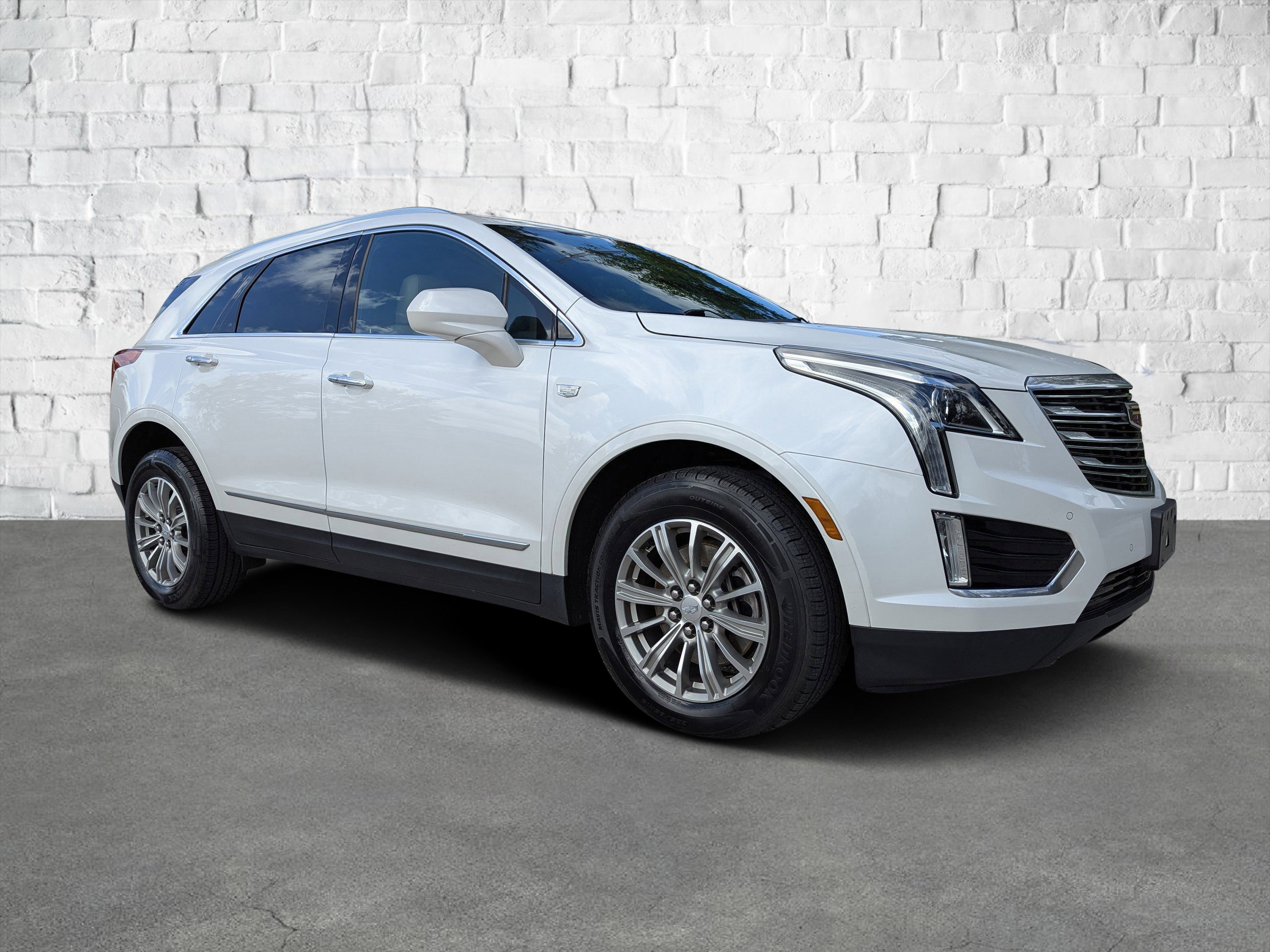 Used 2018 Cadillac XT5 Luxury w/ Driver Awareness Package