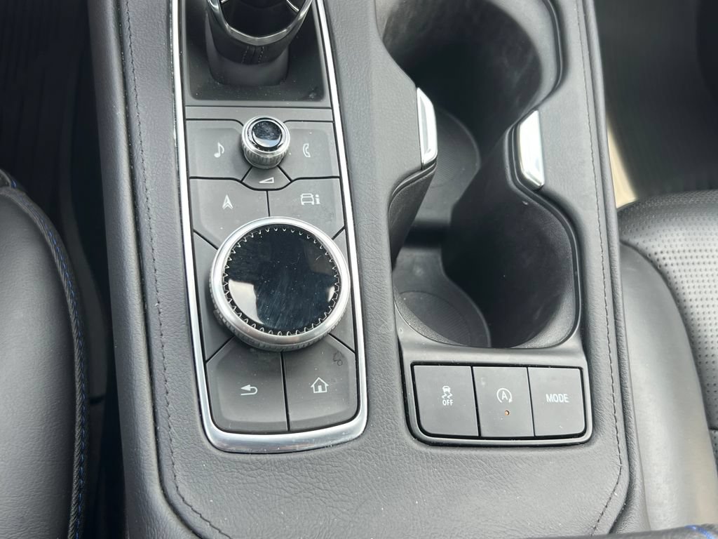Certified 2024 Cadillac XT4 Sport AWD/4WD image 29